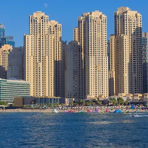 Hilton The Walk Dubaj